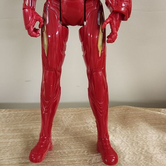 Iron Man Marvel Hasbro Red Suit Acruon Figure 12" - Picture 4 of 12